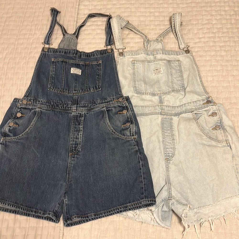 Two pairs of Levi’s size L overall shorts